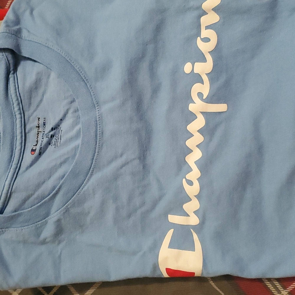 Champion tshirts size XL